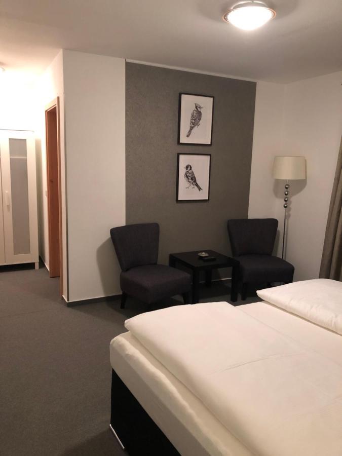 Hotel Garni Zum Rebstock Naumburg  Exterior foto